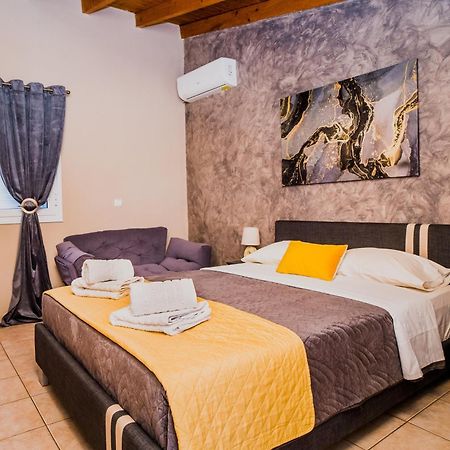 The Dreamhouse Athens Airport Apartment Artemida  Luaran gambar