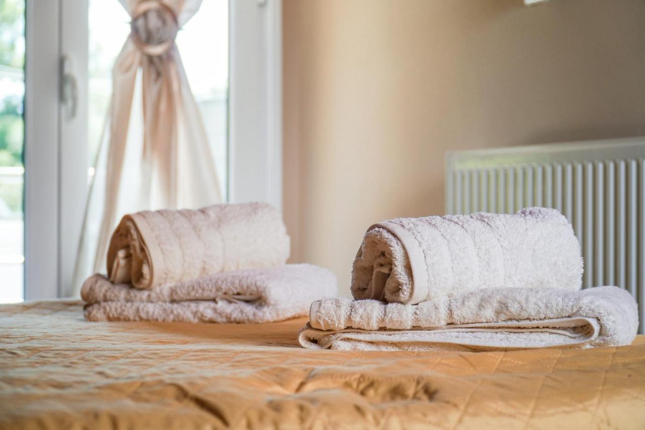 The Dreamhouse Athens Airport Apartment Artemida  Luaran gambar